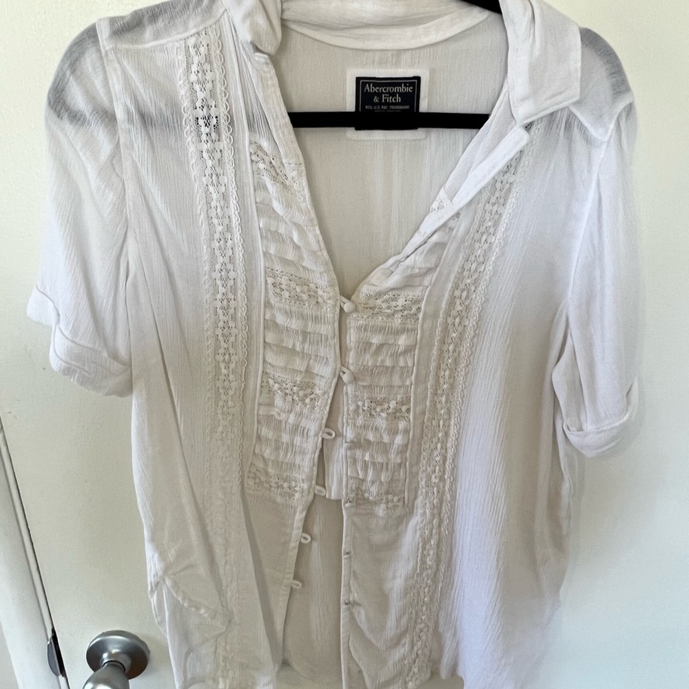 NWOT - Abercrombie & Fitch - White Crotchet Detail Shirt